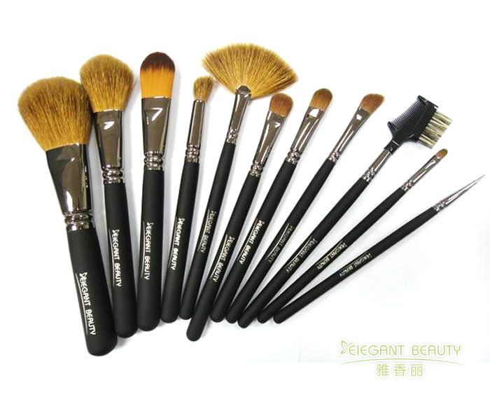 化妝刷工廠的刷毛裁剪技術(shù)如何保證刷毛端面平整？